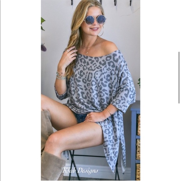 🌟❤️SO SOFT Leopard Print Asymmetrical Hem Half Sleeve Loose Fit Top❤️🌟 - Picture 5 of 8